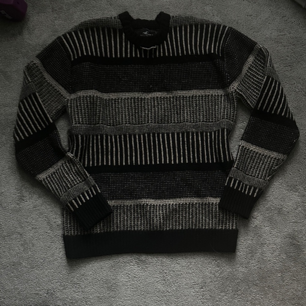Hollister Men's Crewneck Sweater